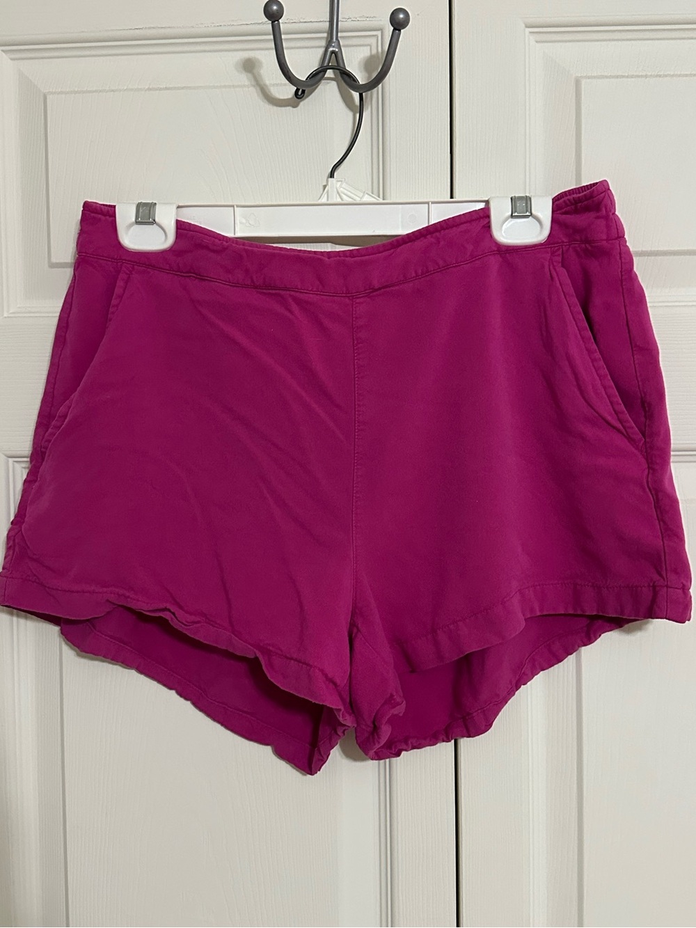 Old Navy Women's Magenta Athletic Shorts